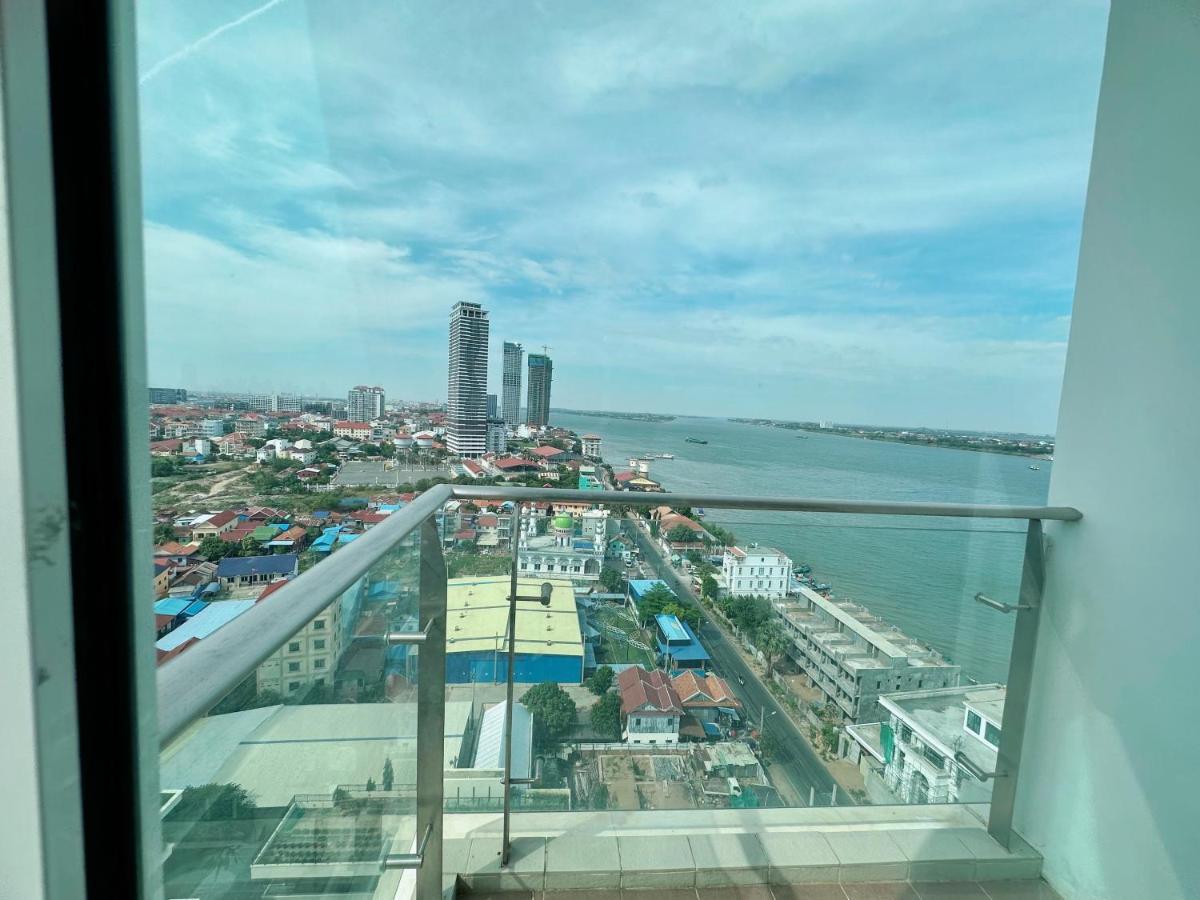 Infinity 28 Hotel And Residence Phnom Penh Dış mekan fotoğraf