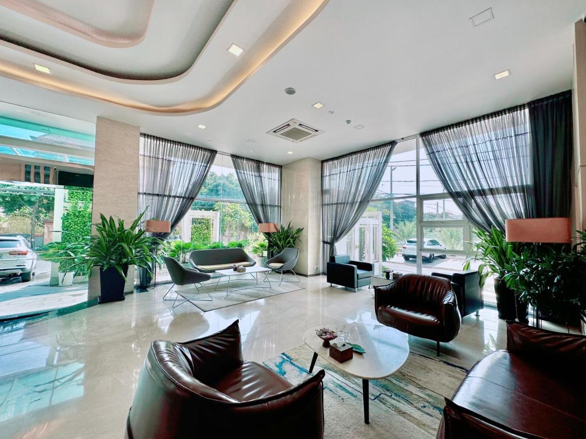 Infinity 28 Hotel And Residence Phnom Penh Dış mekan fotoğraf