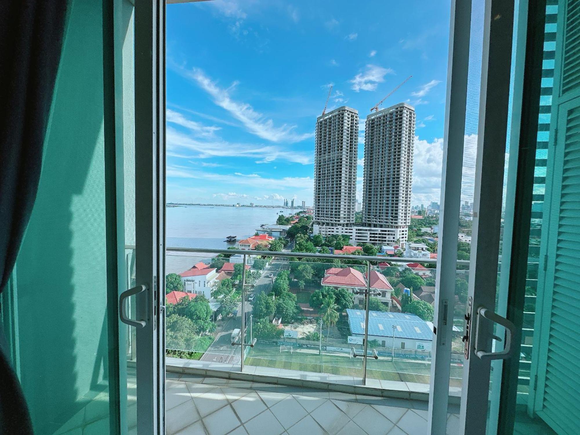 Infinity 28 Hotel And Residence Phnom Penh Dış mekan fotoğraf